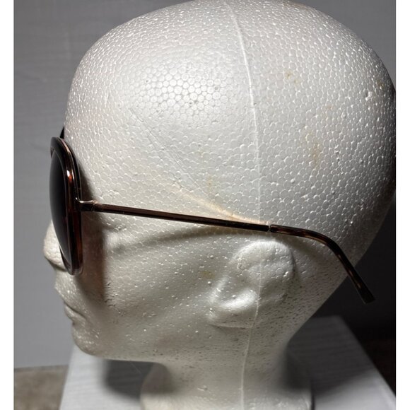 Tortoise Shell Women's Sunglasses - Picture 4 of 9